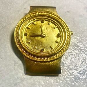 Vintage “Quarter to Twelve” Brooch